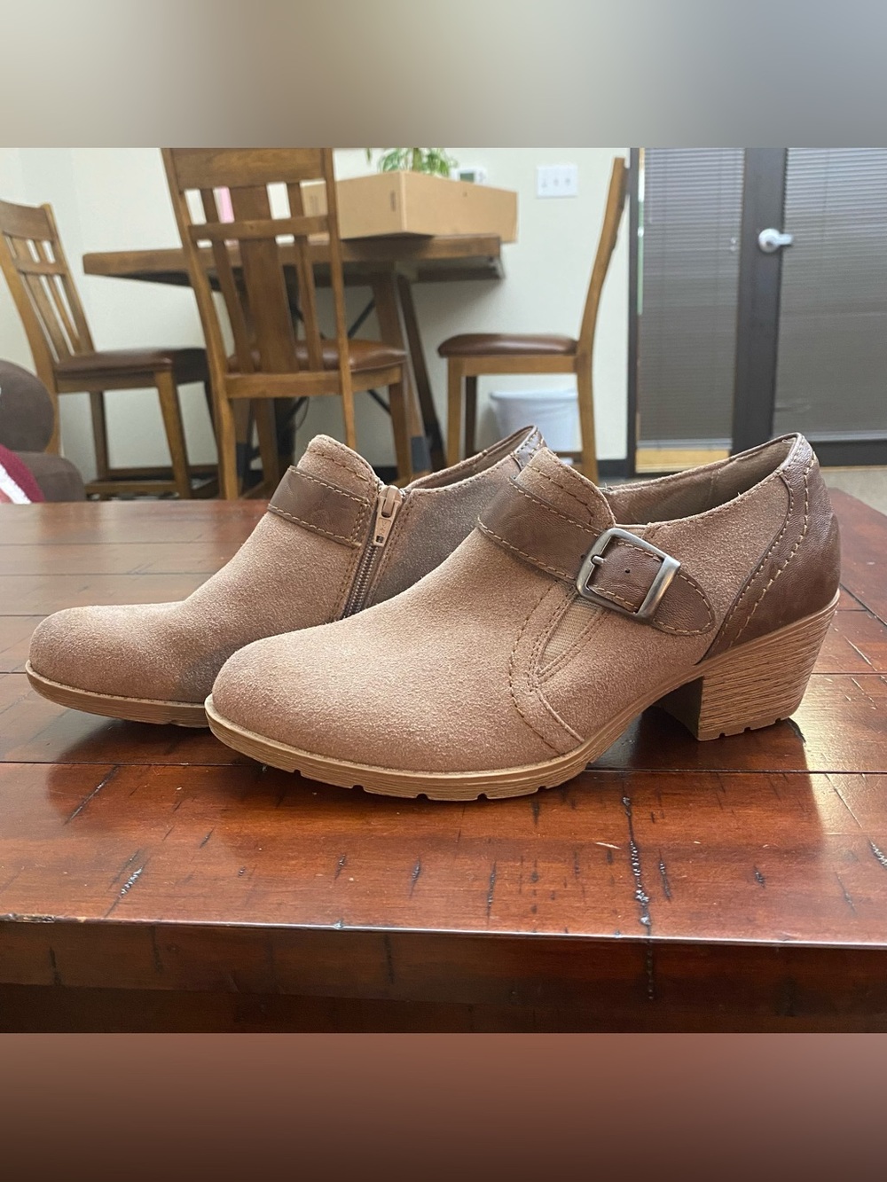 Earth Origins ‘Oakland Addie’ Women's Sz 8.5 Suede Bootie w/Buckle Chunky Heel